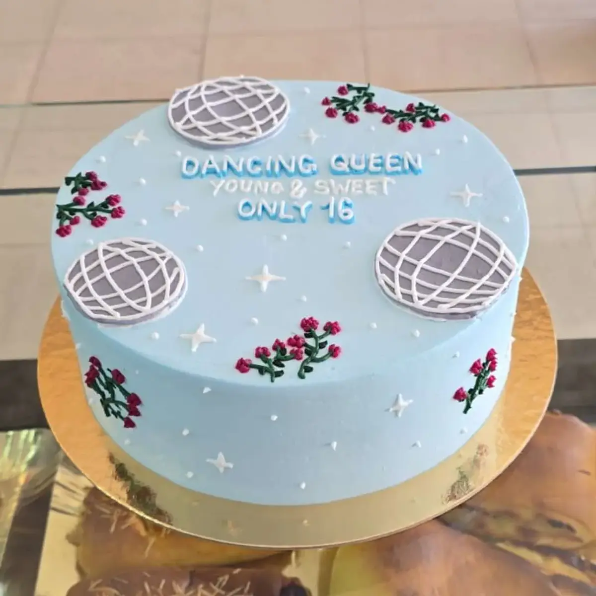Bolo Mamma Mia 3
