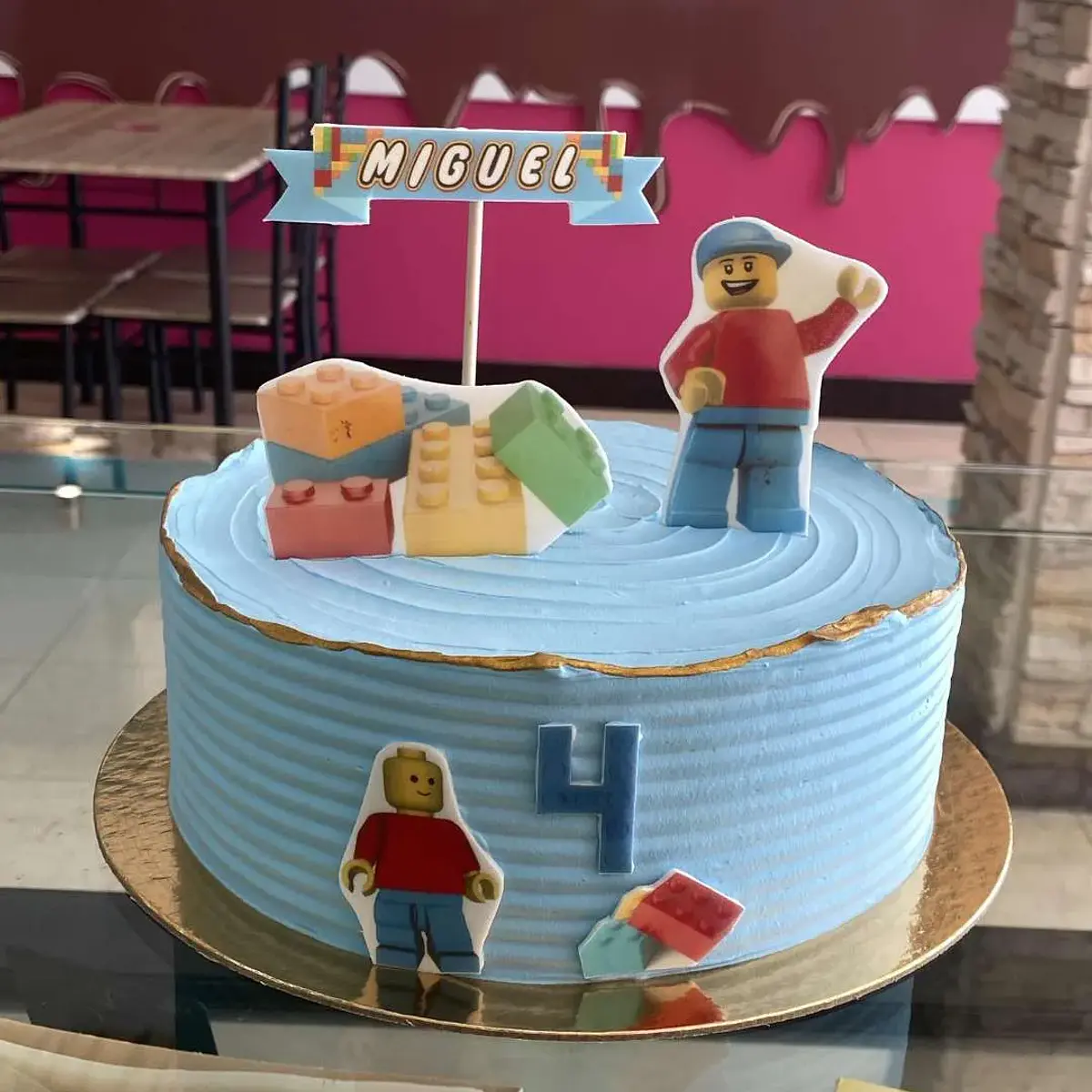 Bolo Azul Legos c/ Toppers