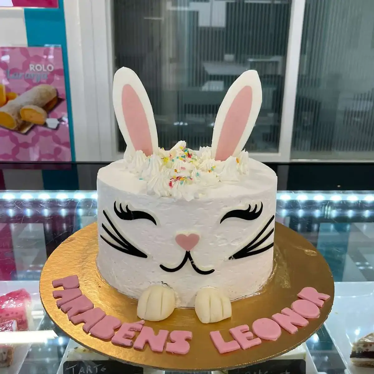 Bolo Aniversário Coelho