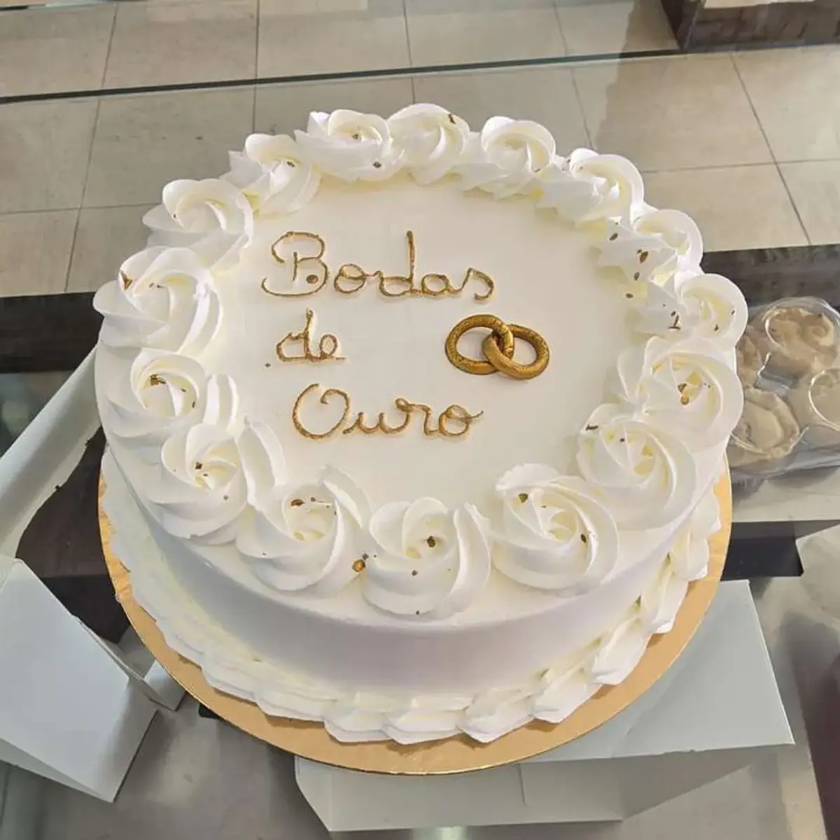 Bolo Bodas de Ouro
