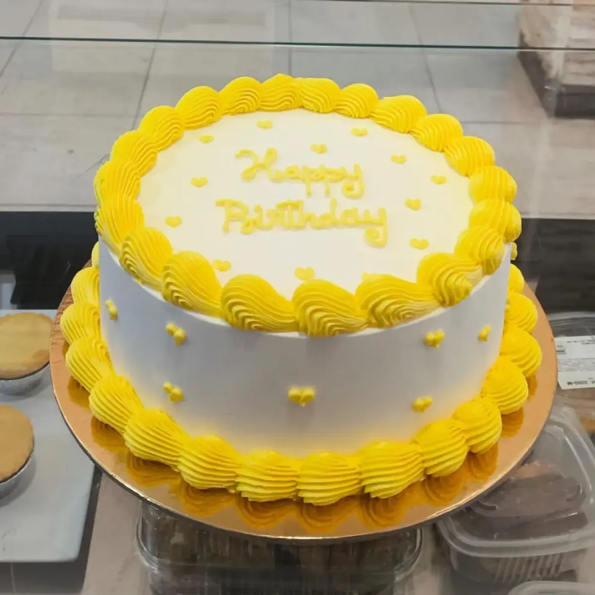 Bolo Tons Amarelo