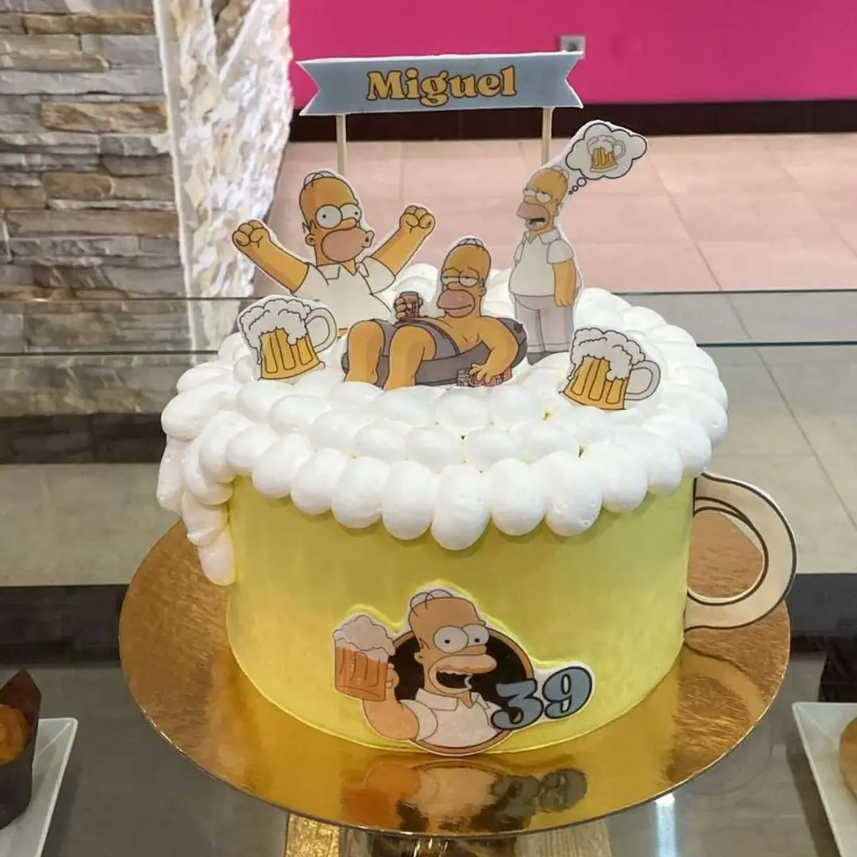 Bolo Homer Simpson