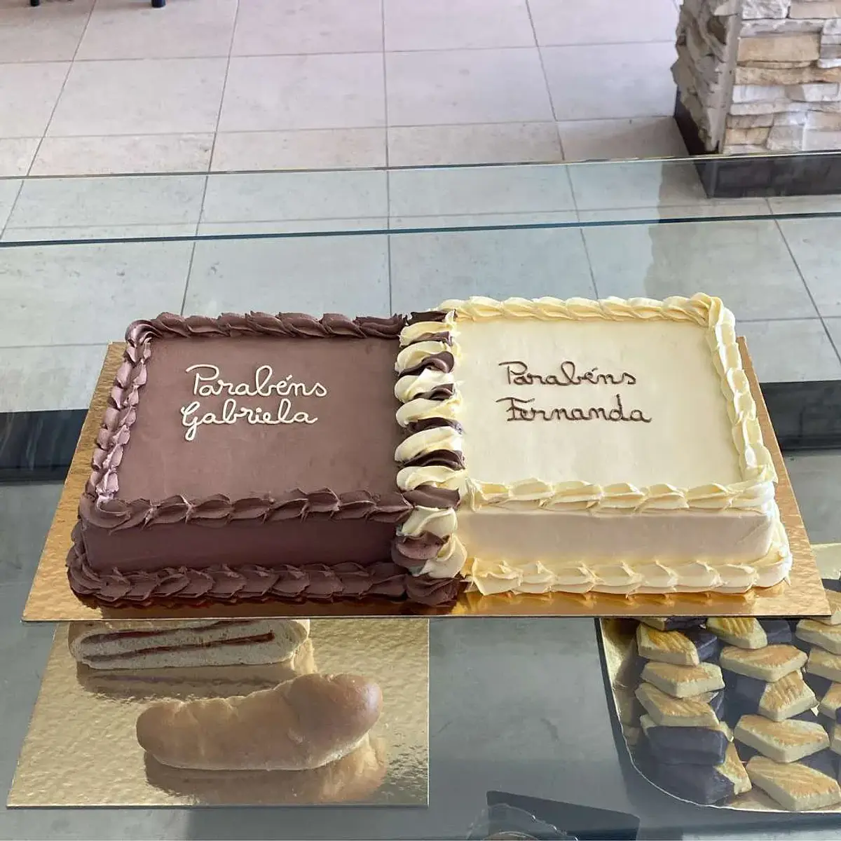 Bolo Aniversário Comprido