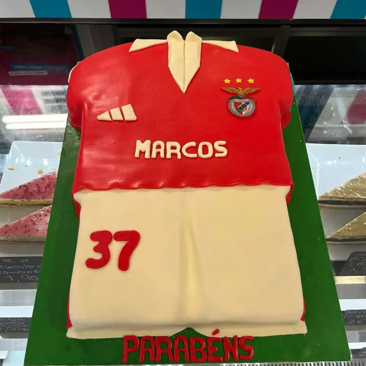 Bolo Equipamento Benfica