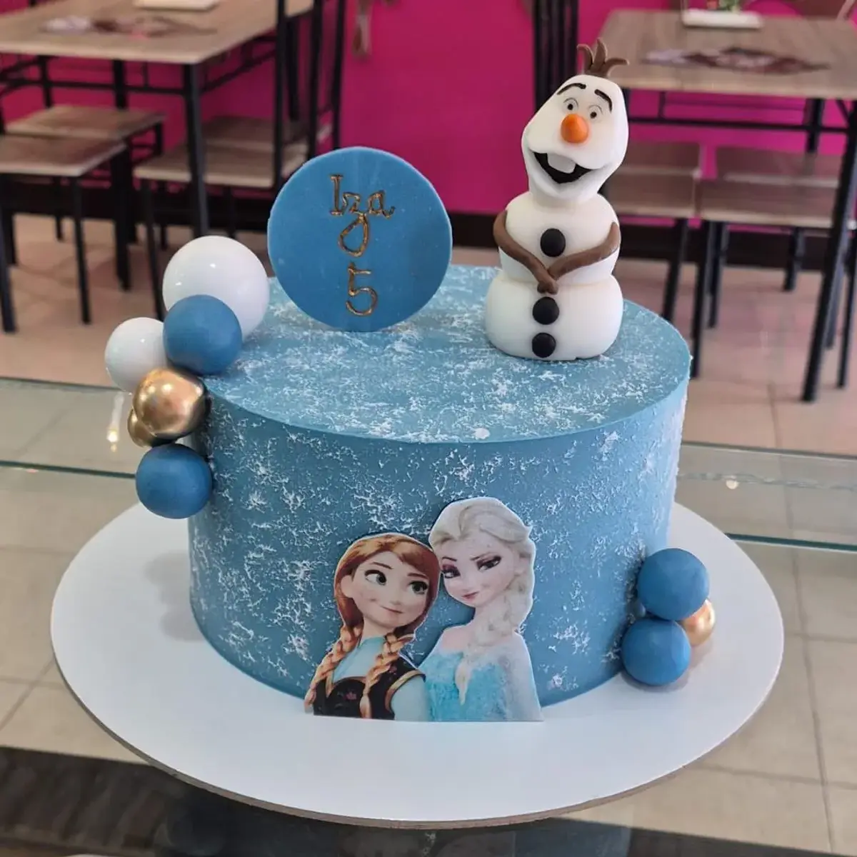 Bolo Olaf, Elsa e Ana