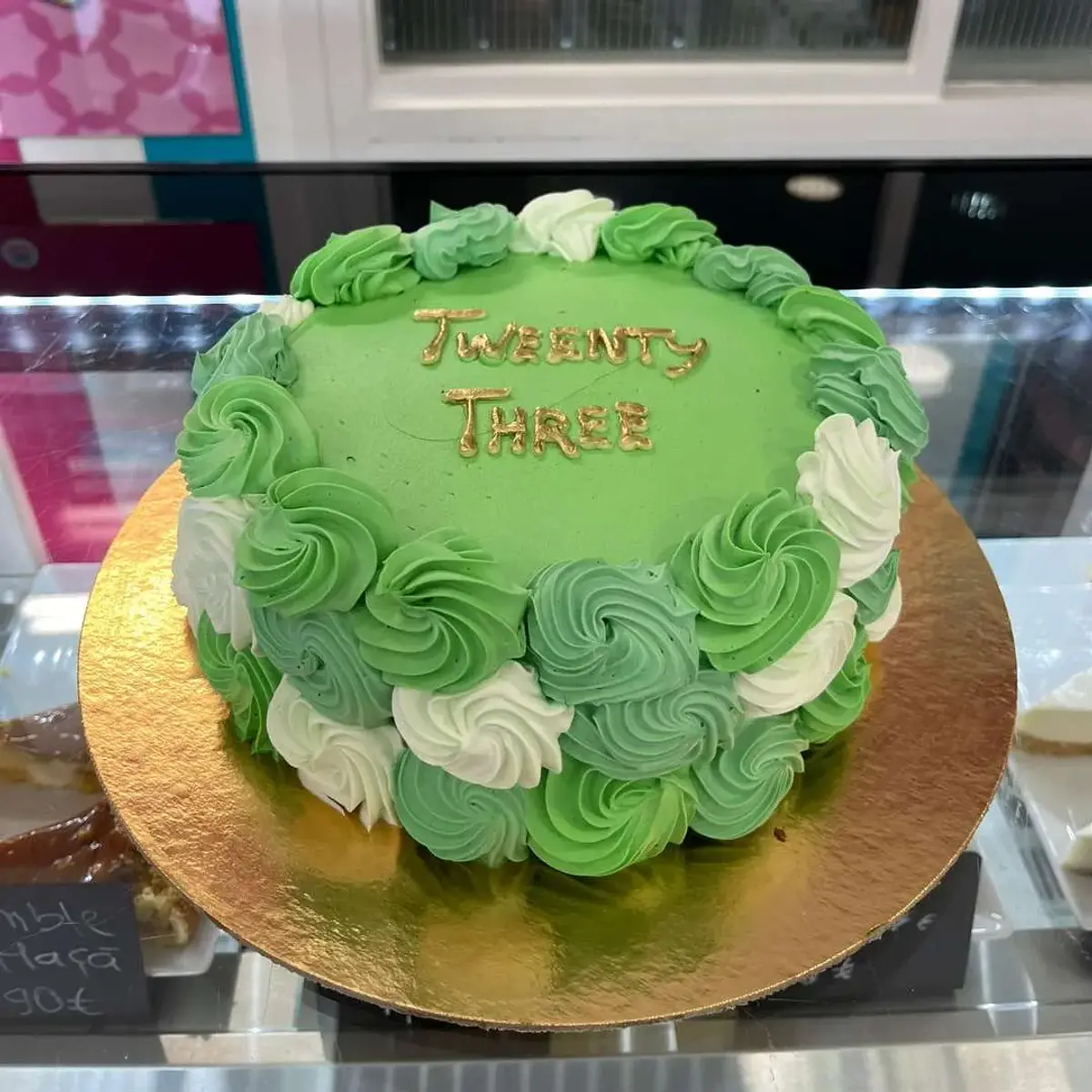 Bolo Tons Verde