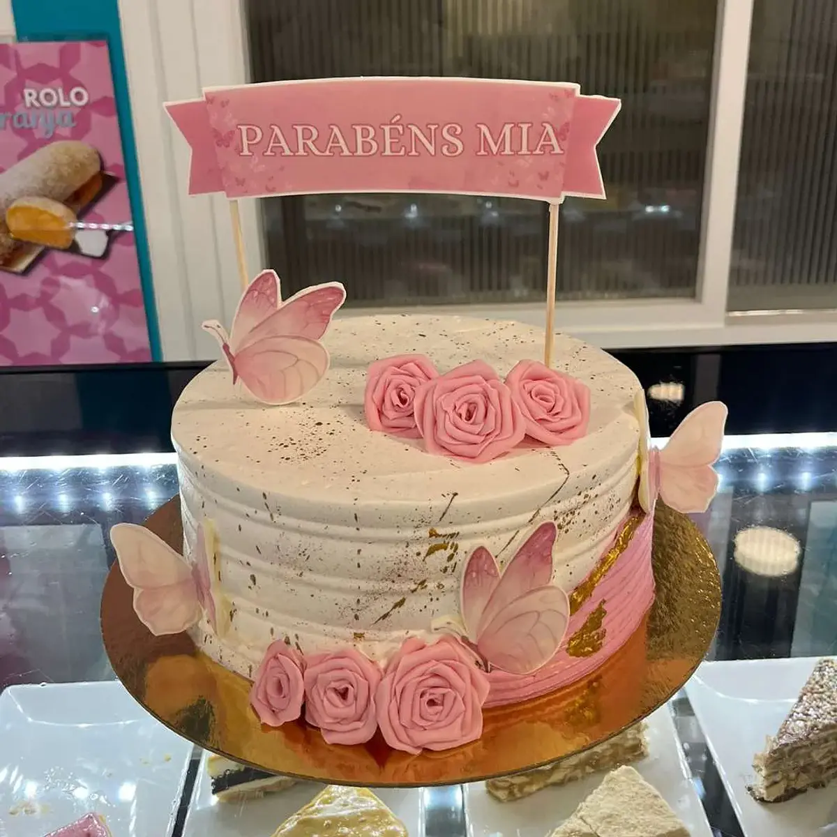 Bolo Borboletas Rosa
