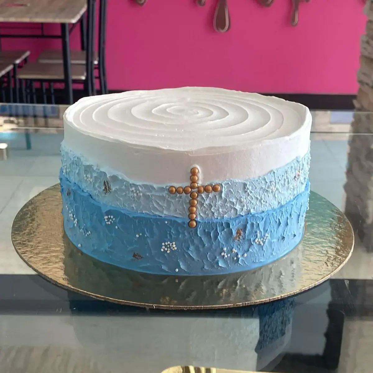 Bolo Comunhão Azul e Dourado